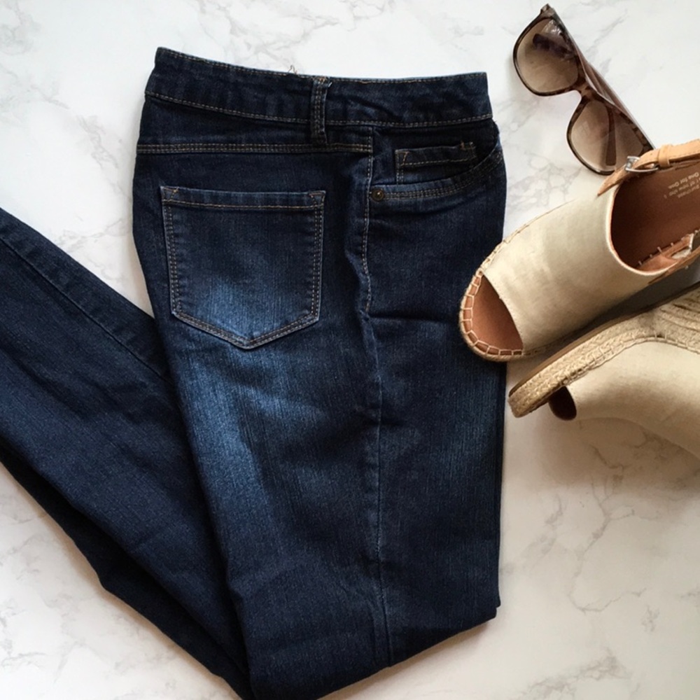 ARTISIAN NY STRETCH SKINNIES!